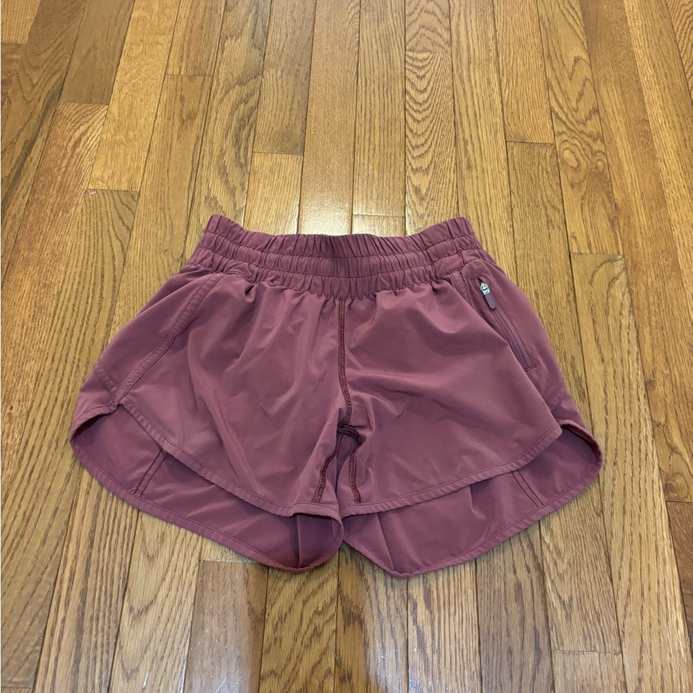 Lululemon Hotty Hot High-Rise Lined Short 4"
